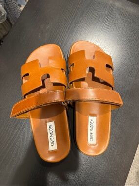 Steve Madden Tan Leather Cutout Slide Sandals